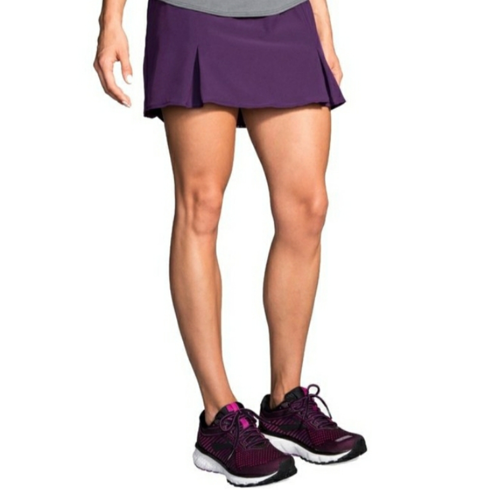 Brooks women's Berry Chaser Skort